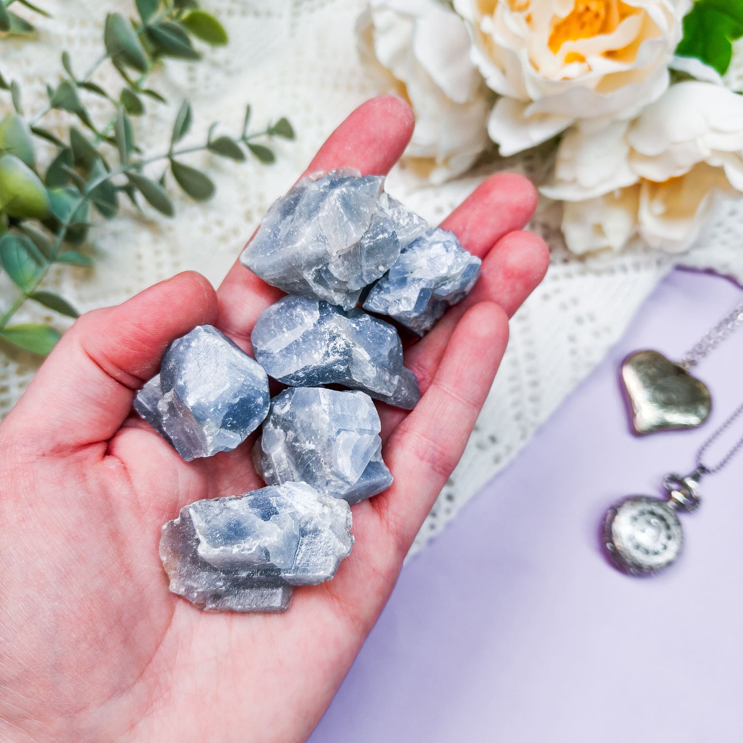 Sininen kalsiitti raaka