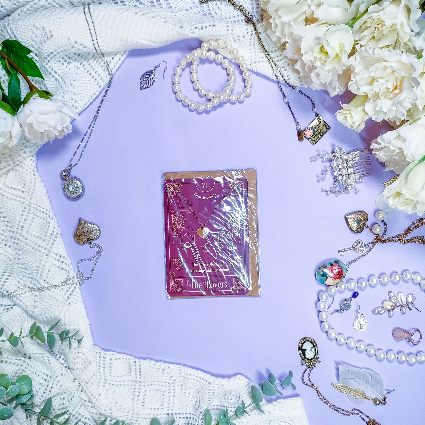 Kaulakoru - Witches and Familiars tarotkauppa, korukauppa, noitakauppa, kristallikauppa