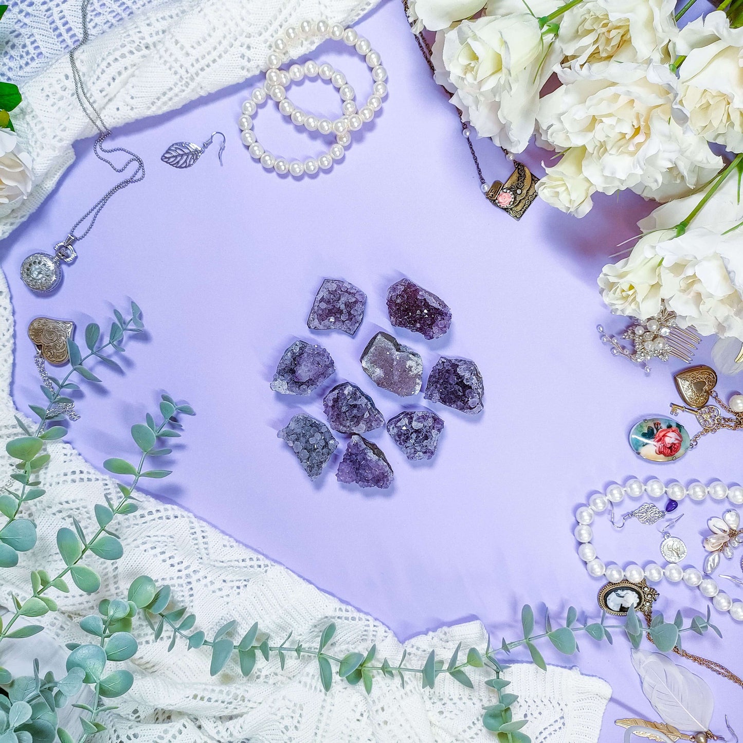 Ametistiryväs - Amatsoniitti - Witches and Familiars kiviryväkset ja klusterit